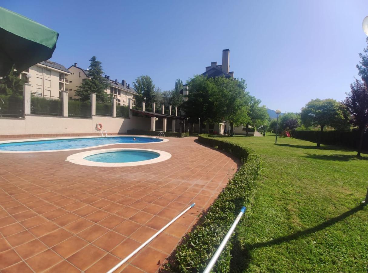 Apartamento Goxoa Jaca Dış mekan fotoğraf