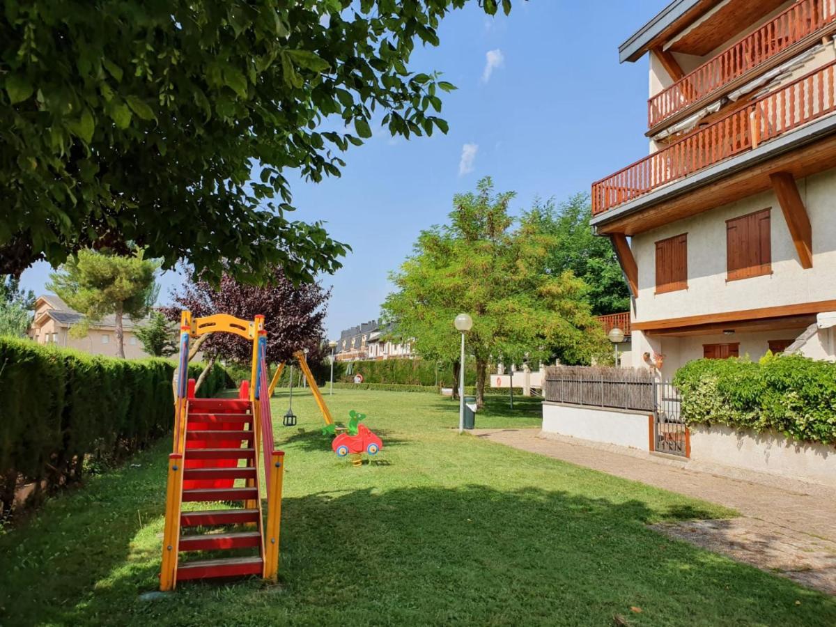 Apartamento Goxoa Jaca Dış mekan fotoğraf
