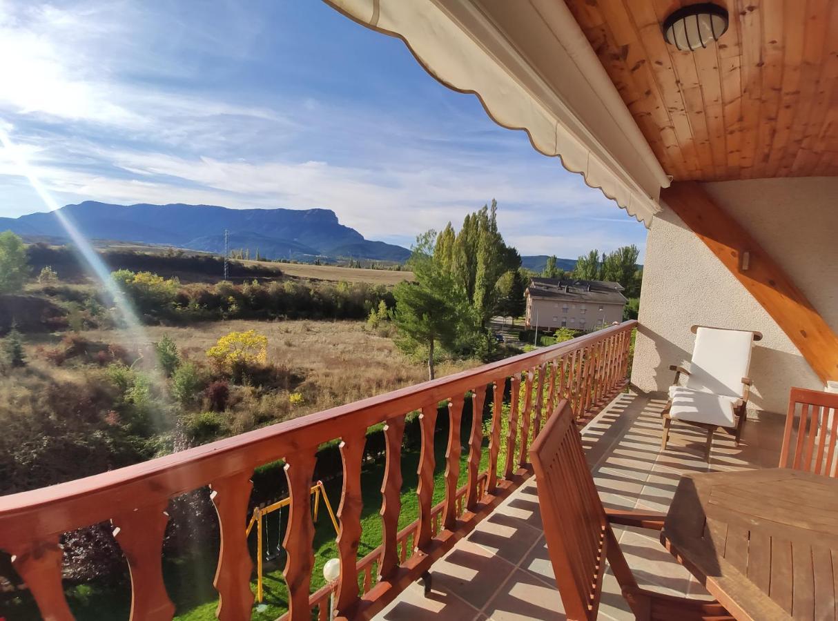 Apartamento Goxoa Jaca Dış mekan fotoğraf